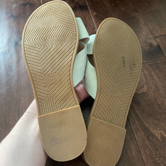 new BP winnie slide cross strap sandals in mint size 8 - Picture 4 of 4